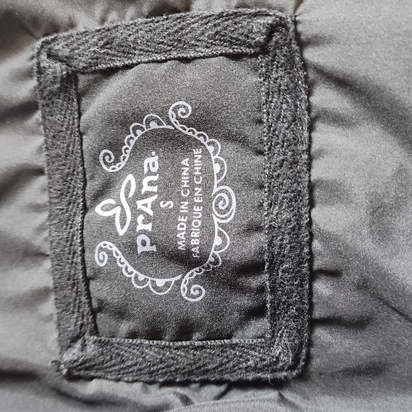 Size S Prana black and gray  jacket.  D38 - Picture 8 of 13